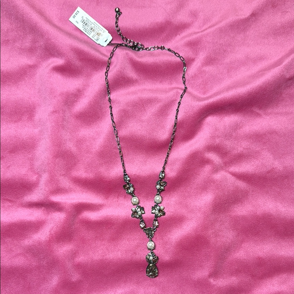Chic Black And Silver Floral Necklace